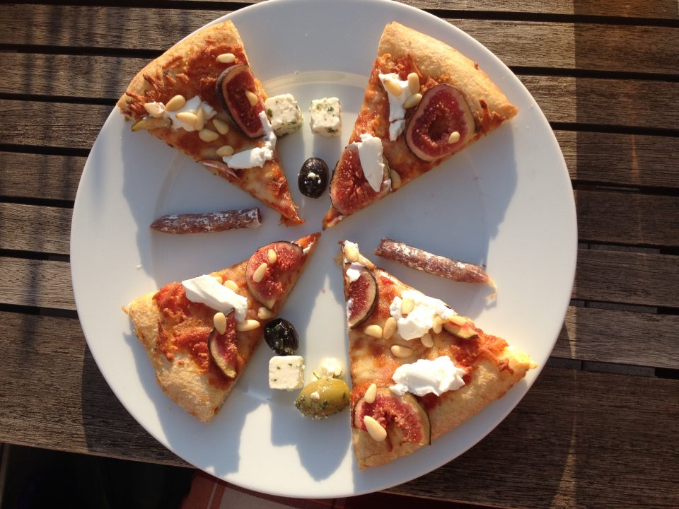 Pizza mit Ziegenkäse und Feigen – Genussfreundschaft